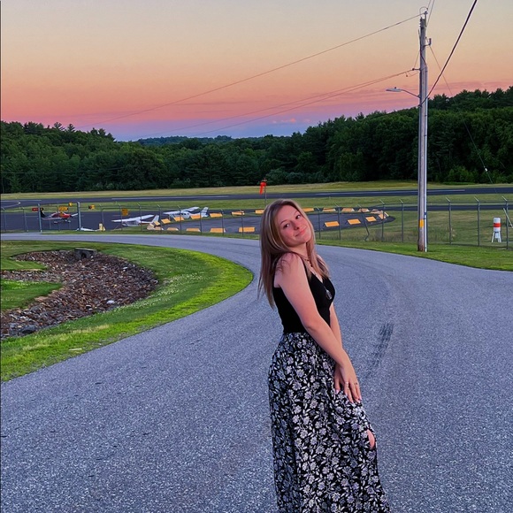 Meet your Posher, Alexius - Picture 1 of 2